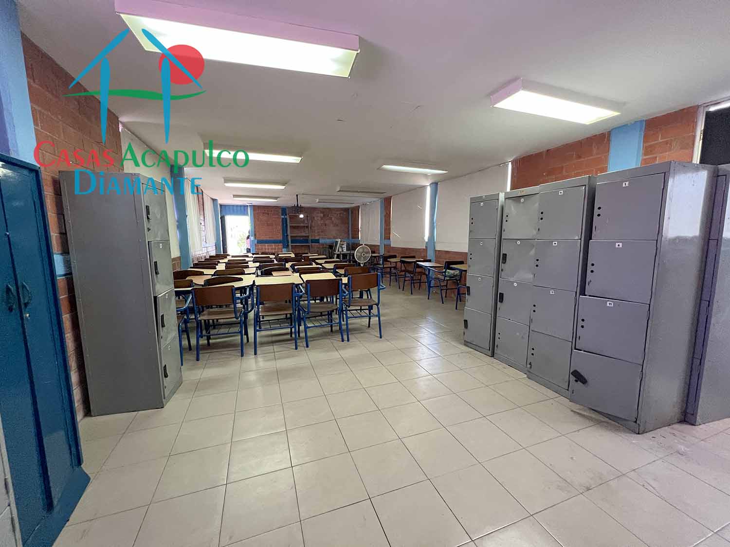 Centro Escolar La Paz sección secundaria - Salón dos 3